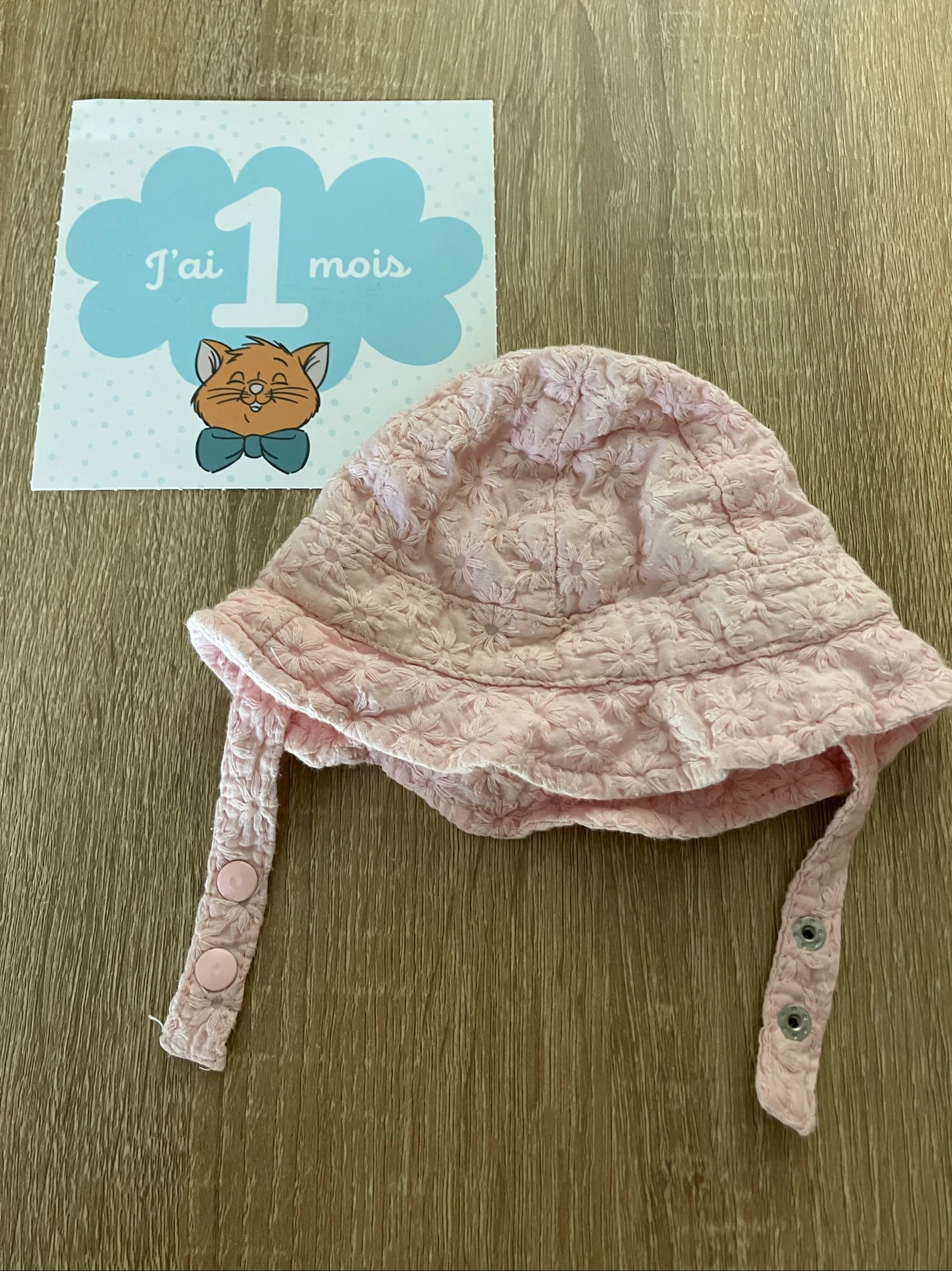 Petit chapeau bébé